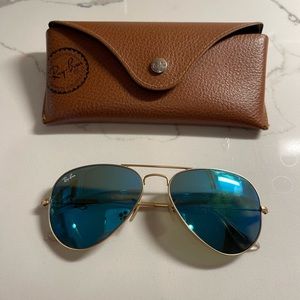 Ray-Ban RB 3025 Aviator Large Metal 55014 | Gold Frame Blue Flash Lenses